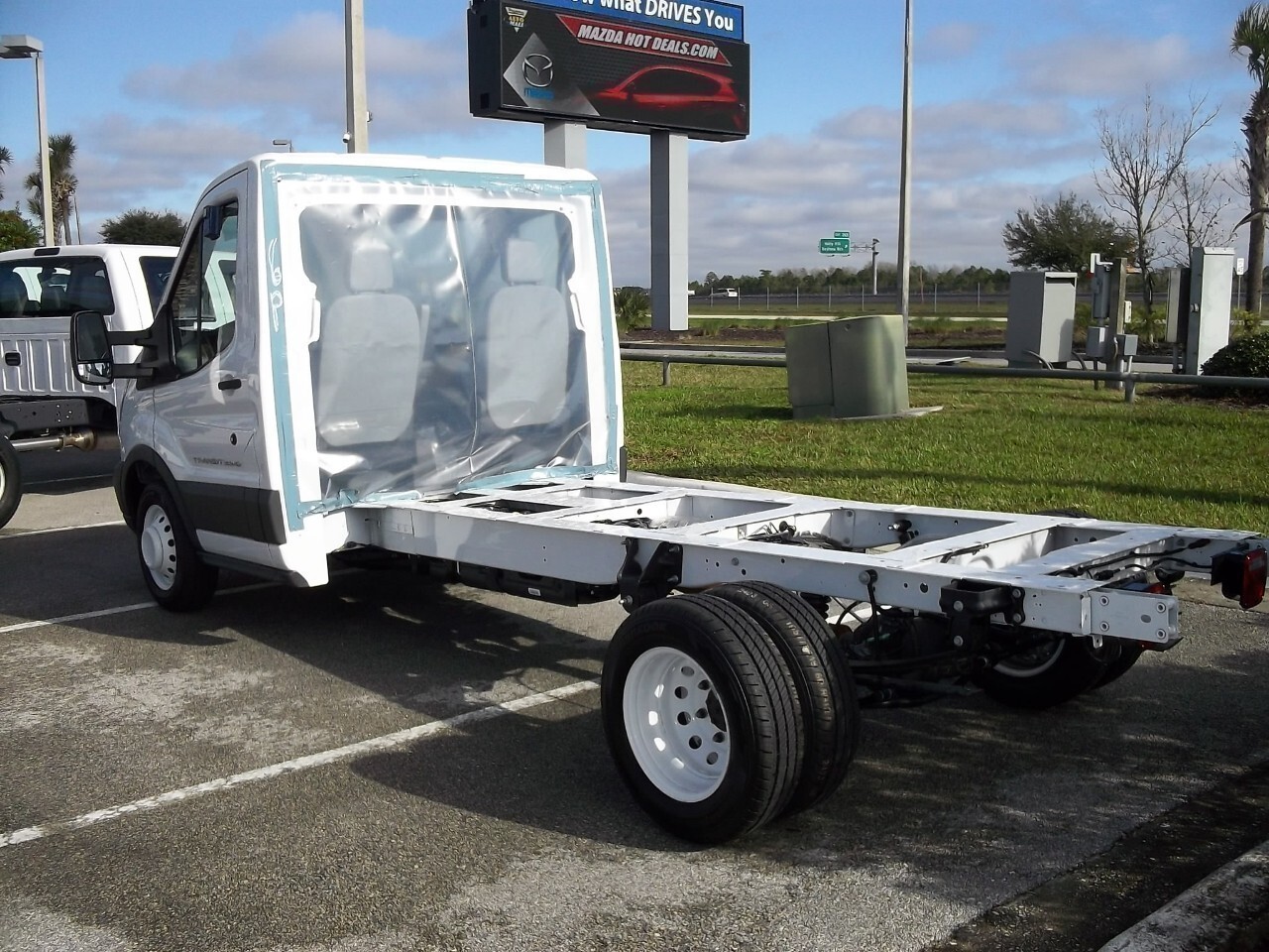 Ford F 350 Box Truck Cutaway, Ford, Free Engine Image For ...